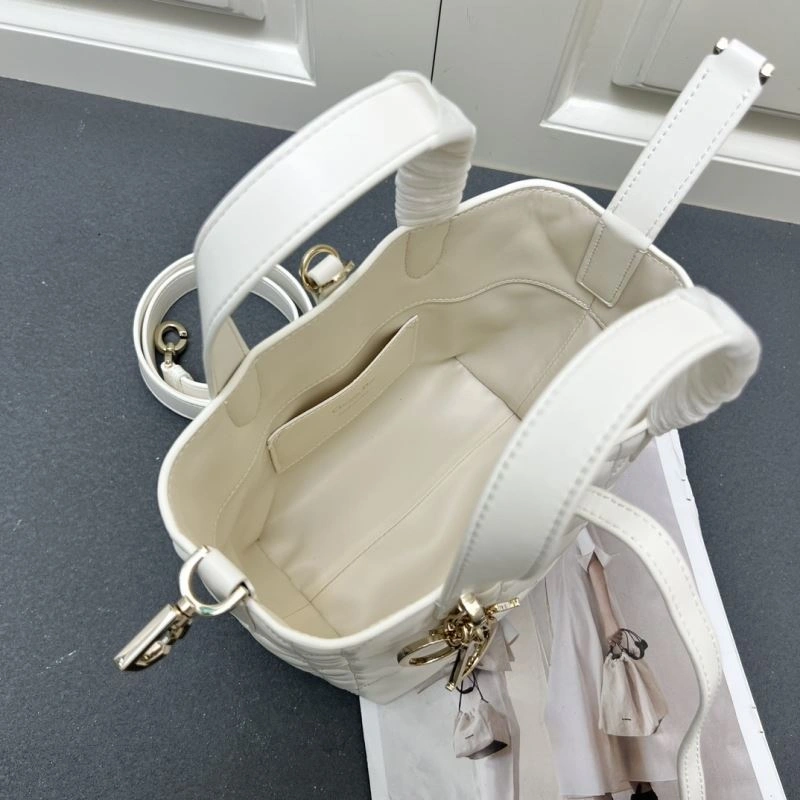 Versatile Christian Dior Shopping Bags 84288