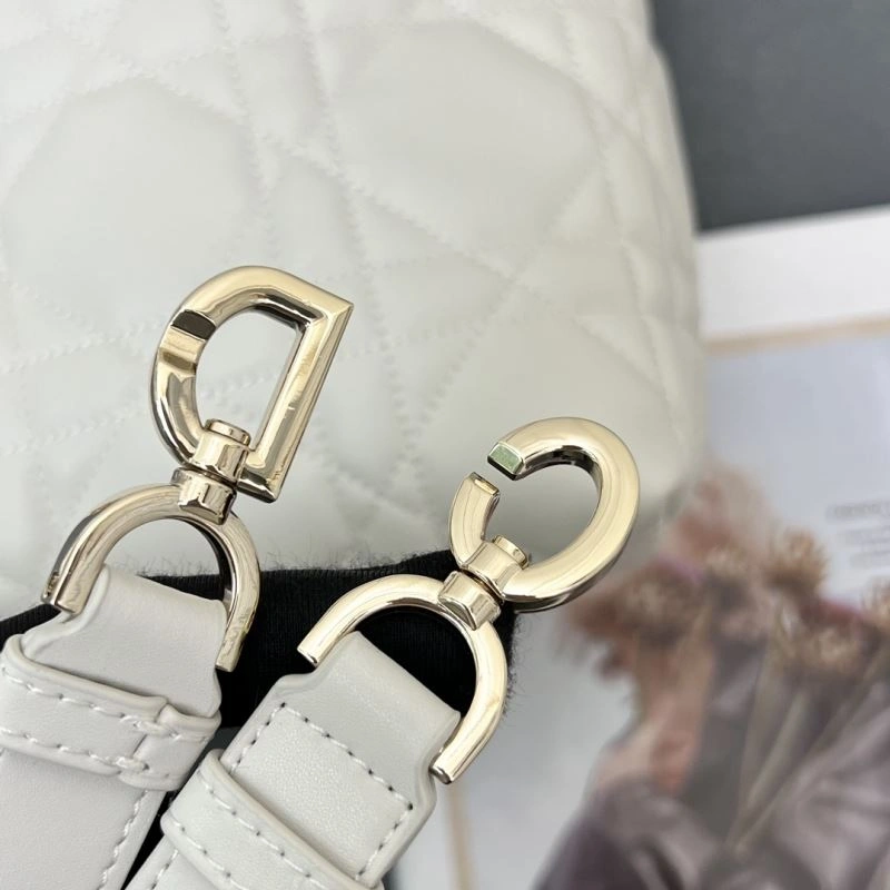 Christian Dior Shopping Bags Supportive 84282