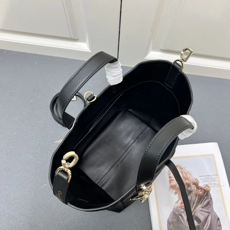 Christian Dior Shopping Bags StreetReady 84239