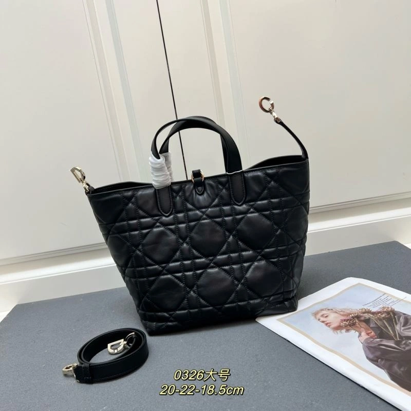 Christian Dior Shopping Bags StreetReady 84239