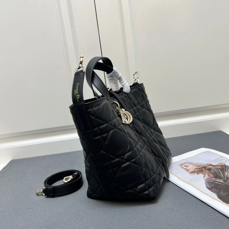 Christian Dior Shopping Bags StreetReady 84239