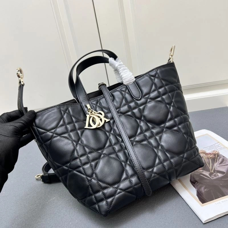 Christian Dior Shopping Bags StreetReady 84239