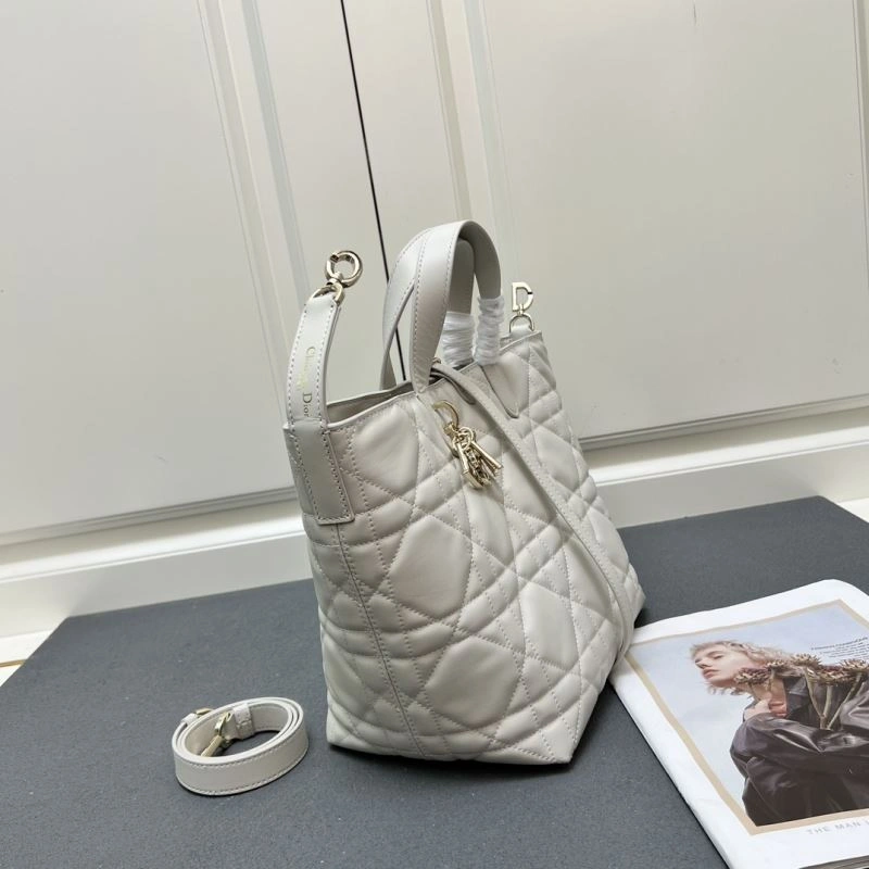 Christian Dior Shopping Bags Trendsetting 84238