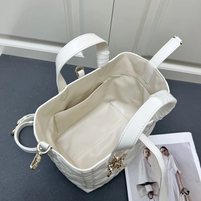 Christian Dior Shopping Bags EyeCatching 84240