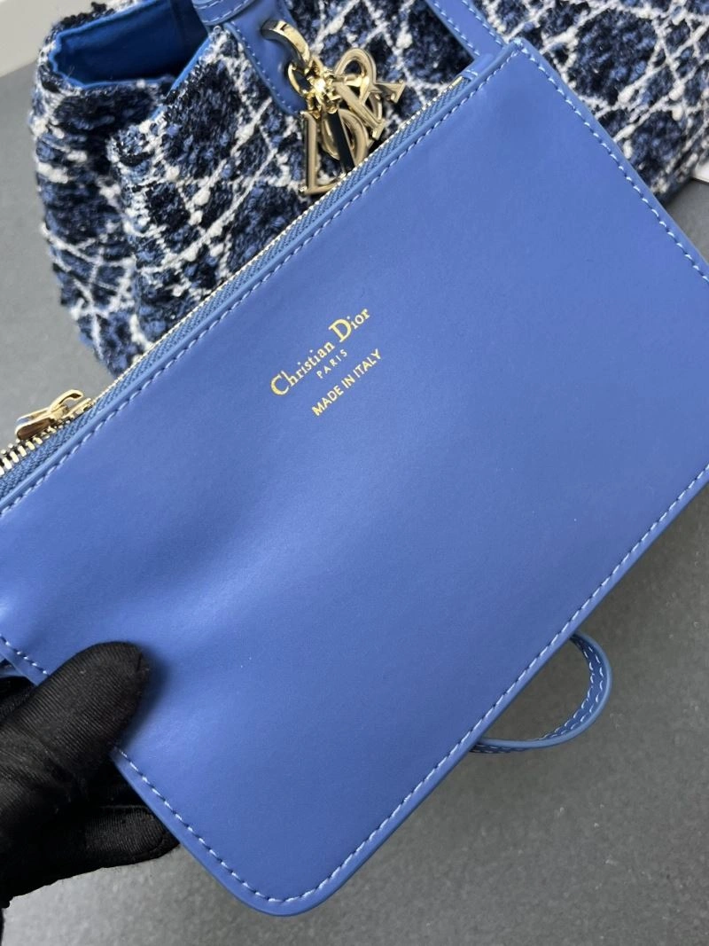 Bold Christian Dior Shopping Bags 84224