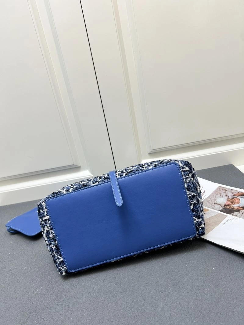 Bold Christian Dior Shopping Bags 84224