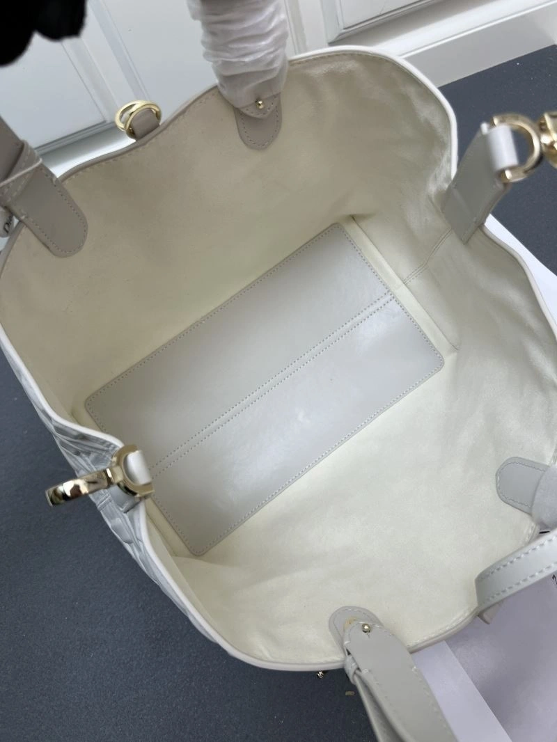 Reliable Christian Dior Shopping Bags 84302