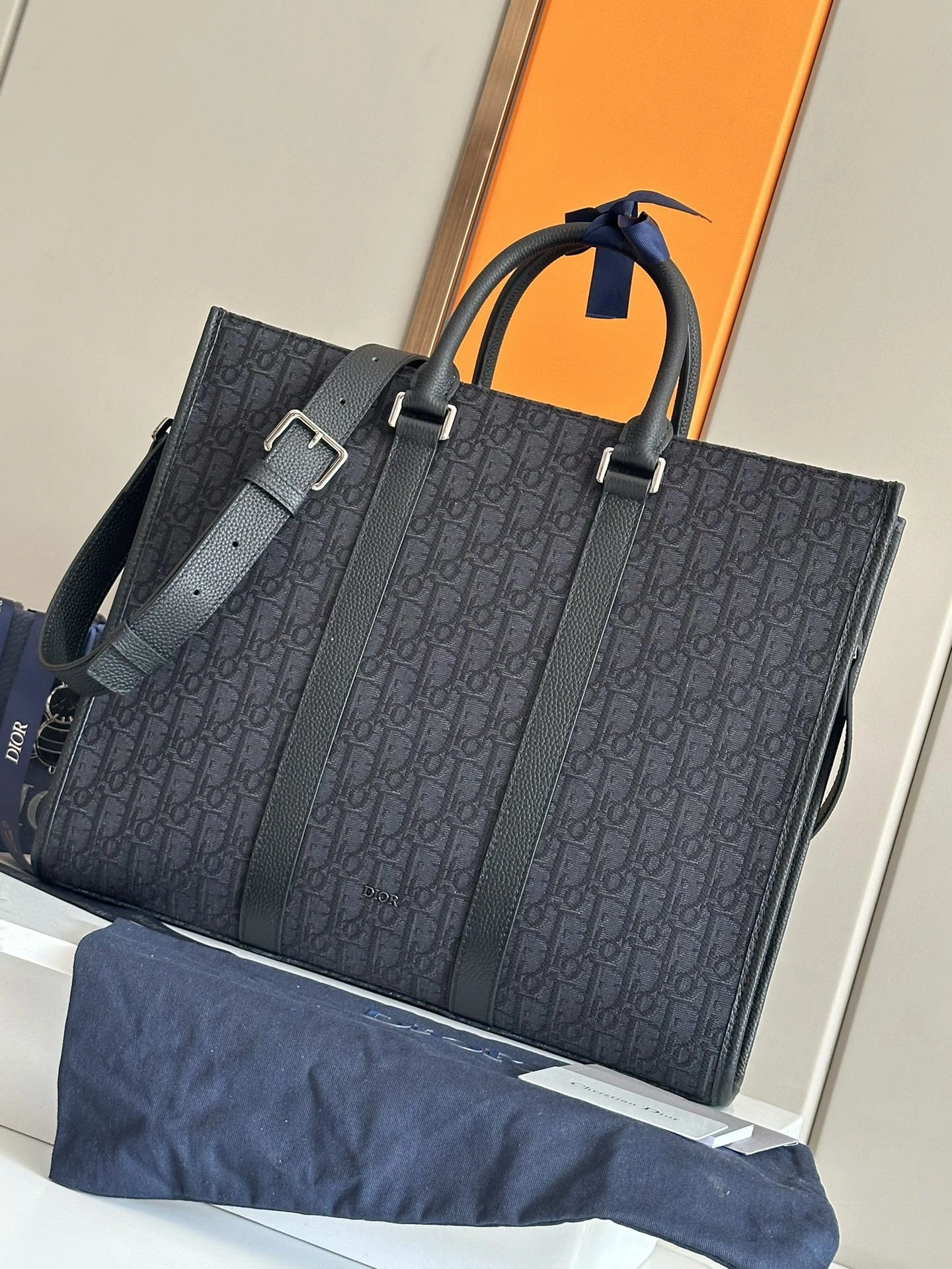 Christian Dior Shopping Bags Minimalist 92194