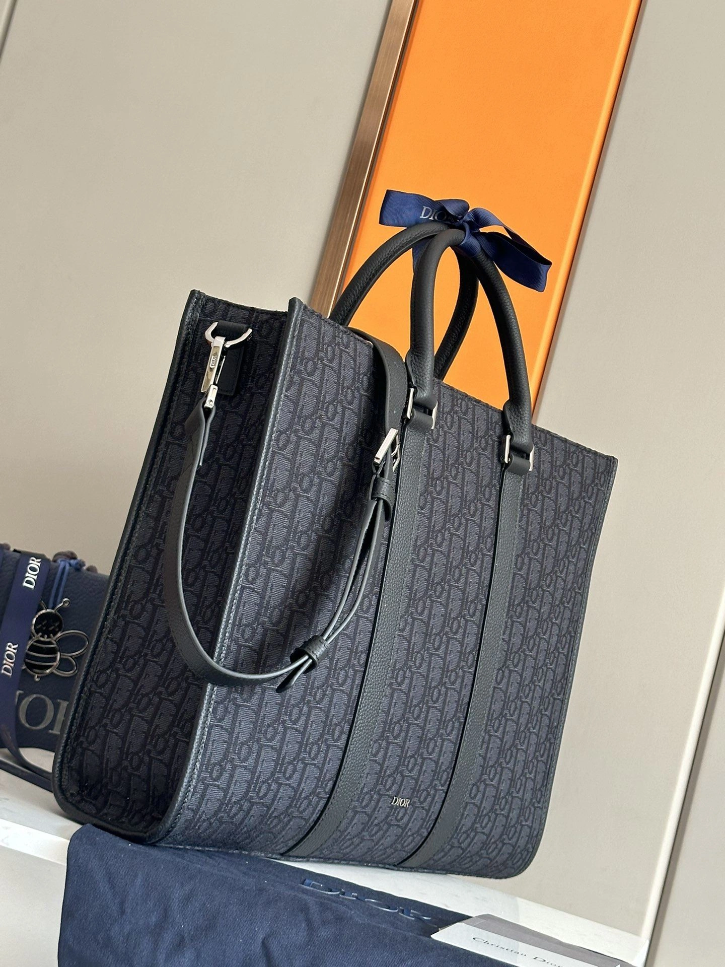 Christian Dior Shopping Bags Minimalist 92194