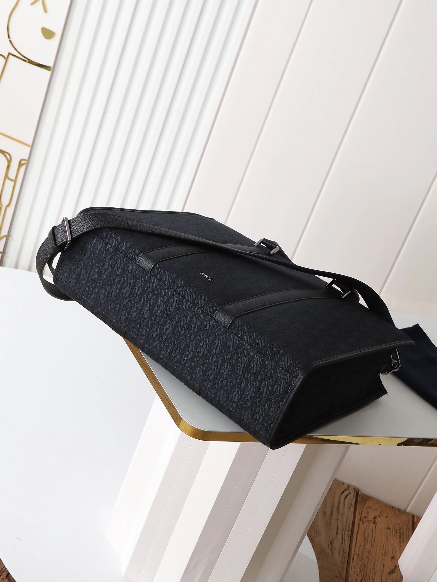 Sophisticated Christian Dior Shopping Bags 92176