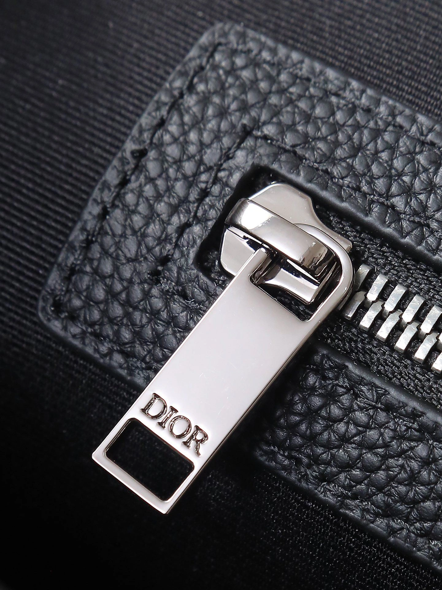 Sophisticated Christian Dior Shopping Bags 92176