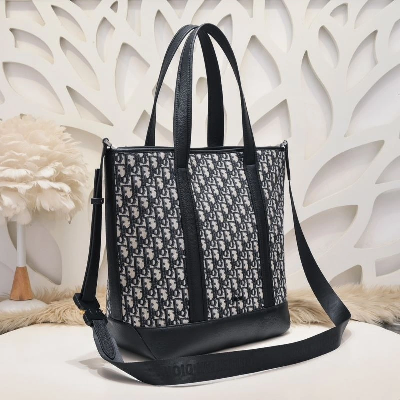 EyeCatching Christian Dior Shopping Bags 77053