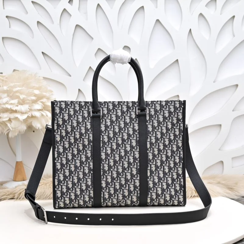 Timeless Christian Dior Shopping Bags 46282