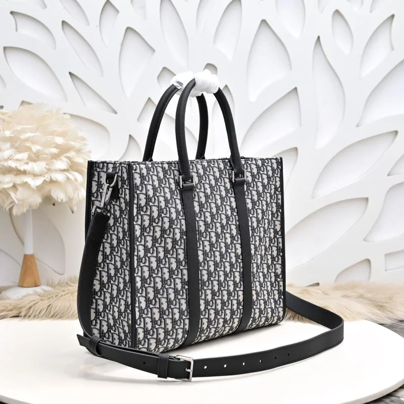 Timeless Christian Dior Shopping Bags 46282