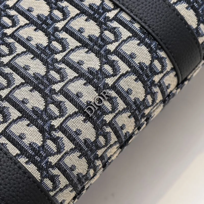 Timeless Christian Dior Shopping Bags 46282