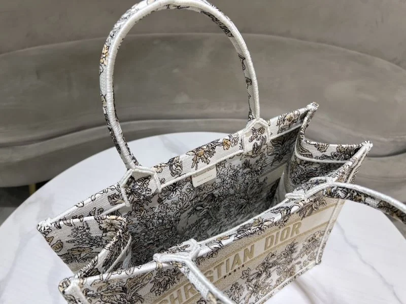 TechFriendly Christian Dior Shopping Bags 46259