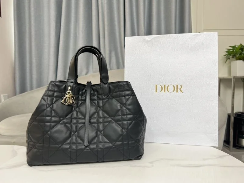 RelaxedFit Christian Dior Shopping Bags 46243