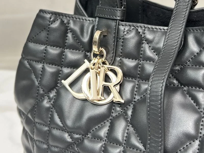 Christian Dior Shopping Bags RelaxedFit 46242