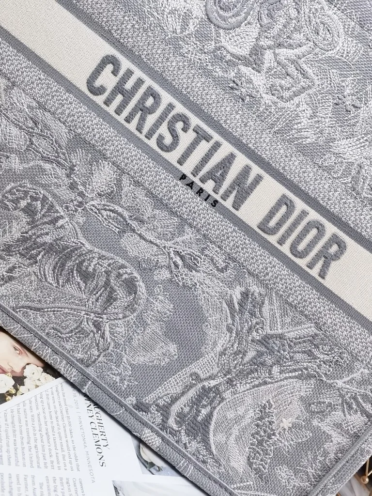 Stretchable Christian Dior Shopping Bags 46239