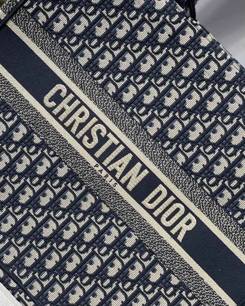 UrbanStyle Christian Dior Shopping Bags 46237