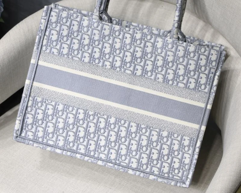 Bright Christian Dior Shopping Bags 46234