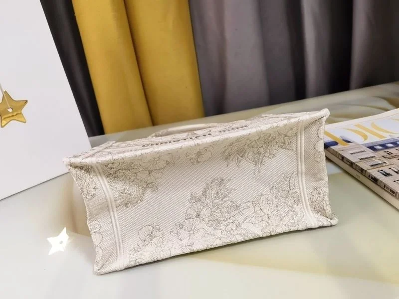 Casual Christian Dior Shopping Bags 46214