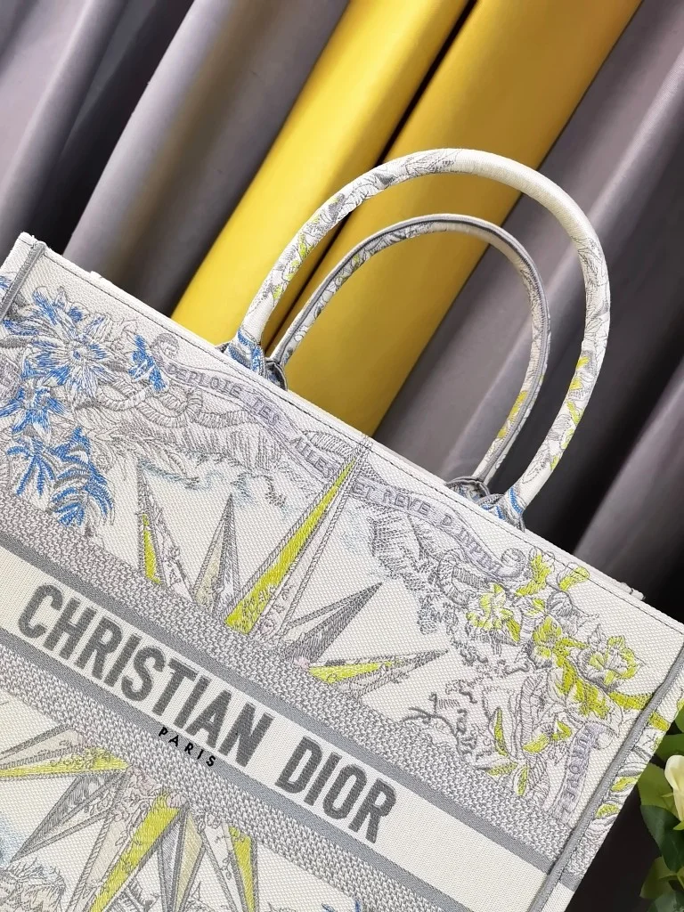 Lightweight Christian Dior Shopping Bags 46211