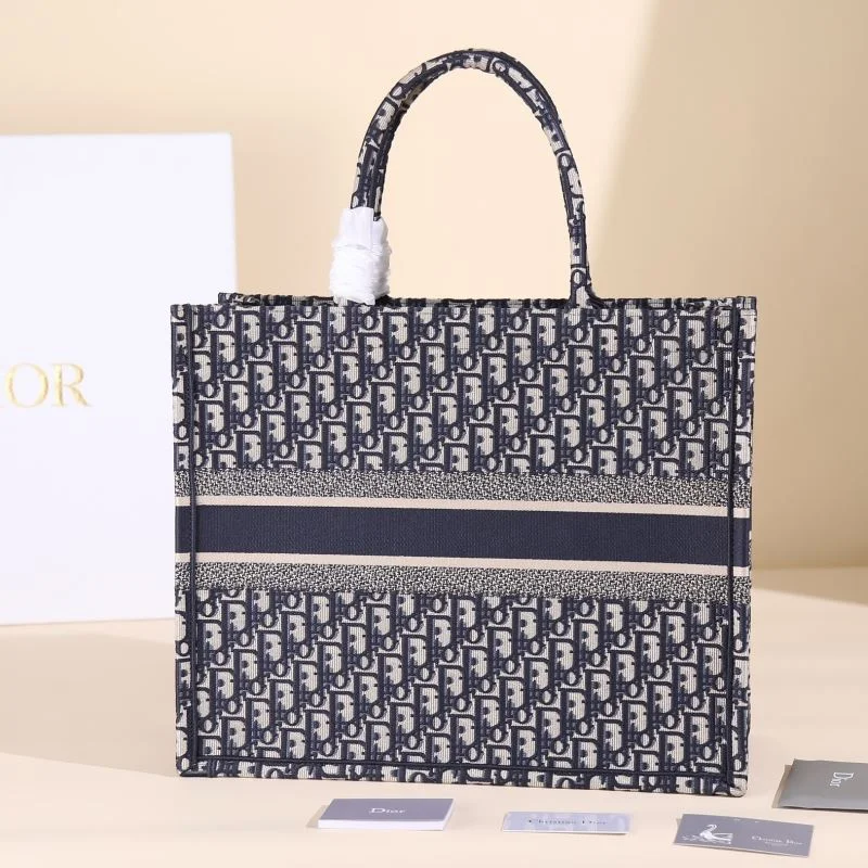 Refined Christian Dior Shopping Bags 46199