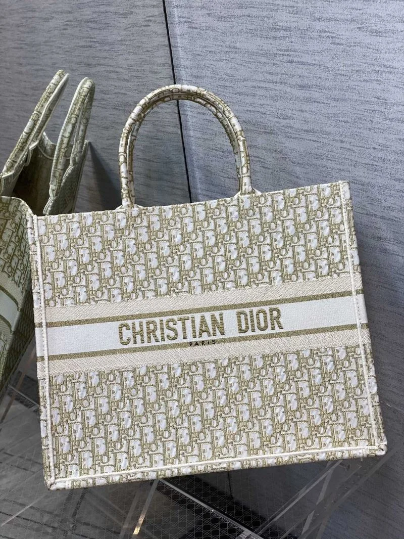 Seasonal Christian Dior Shopping Bags 46238