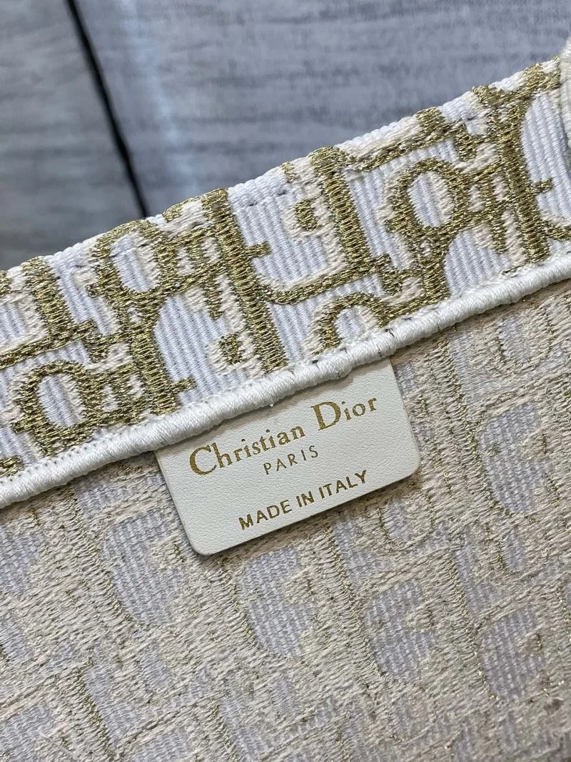 Seasonal Christian Dior Shopping Bags 46238