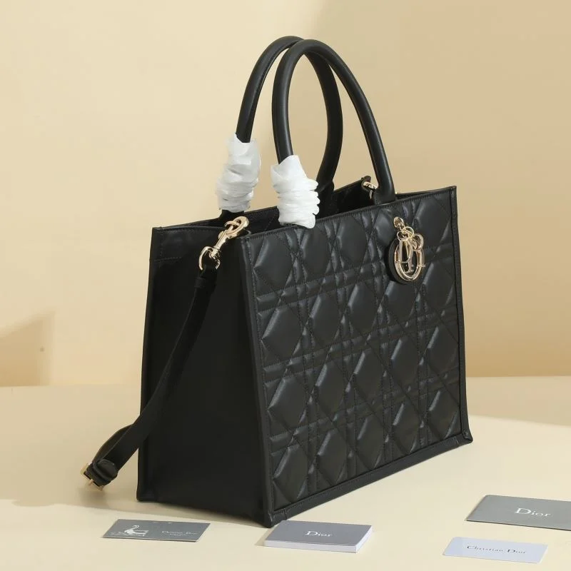 Christian Dior Shopping Bags Attractive 46189
