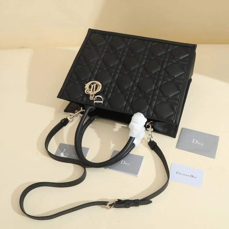 Christian Dior Shopping Bags Attractive 46189