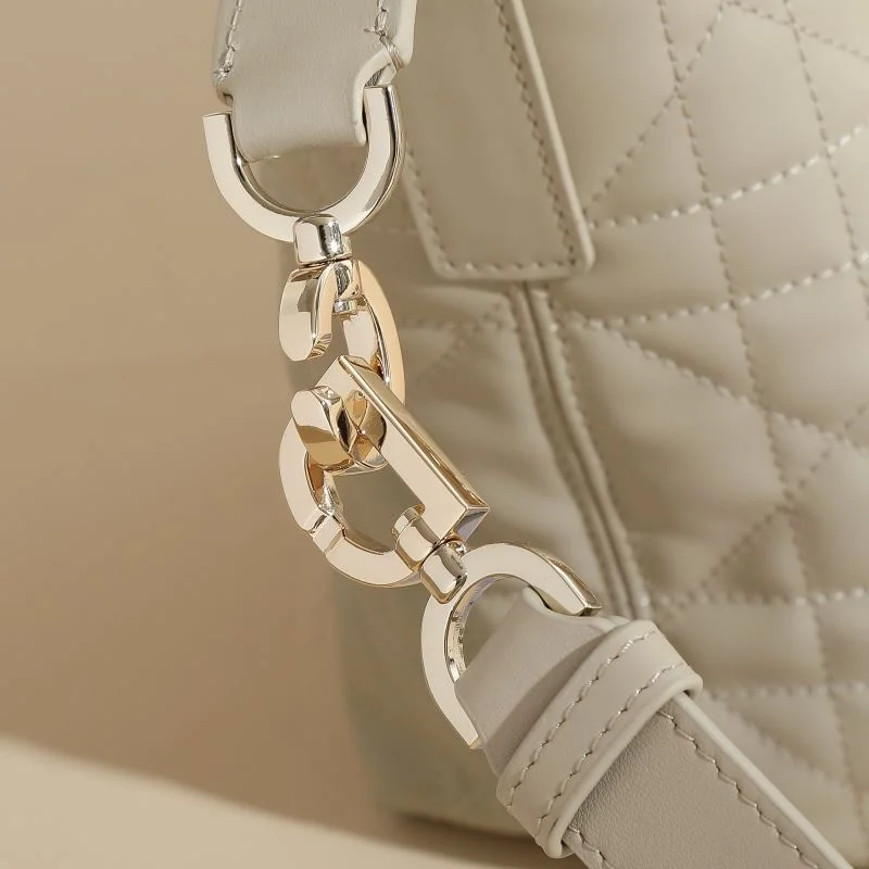 Attractive Christian Dior Shopping Bags 46185