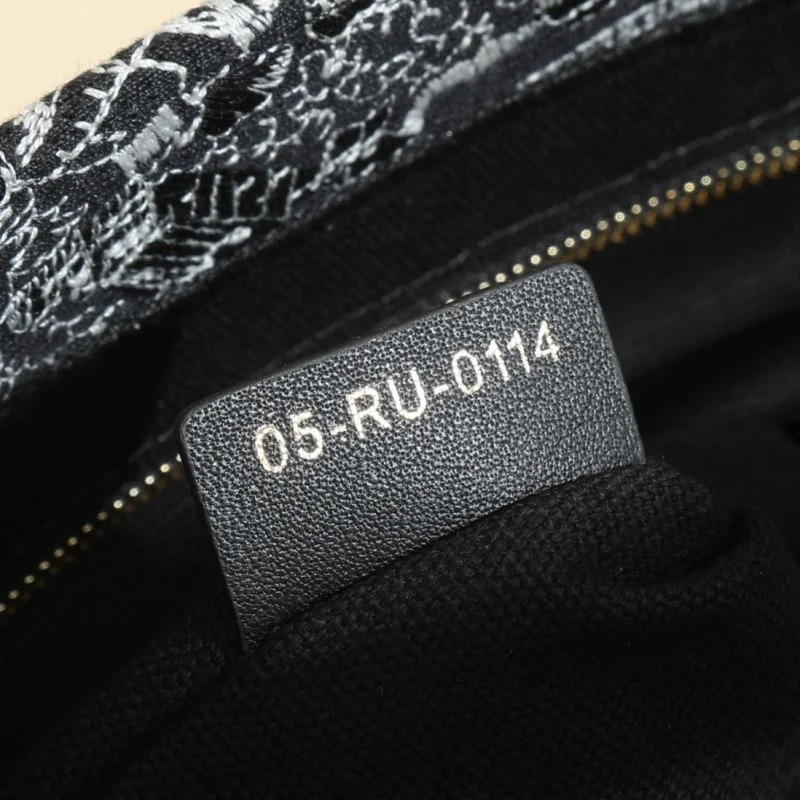 Christian Dior Shopping Bags Lightweight 46182