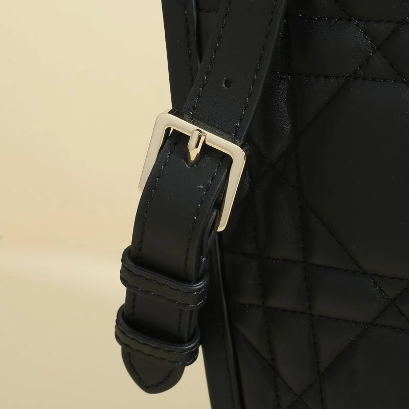 Christian Dior Shopping Bags Functional 46179