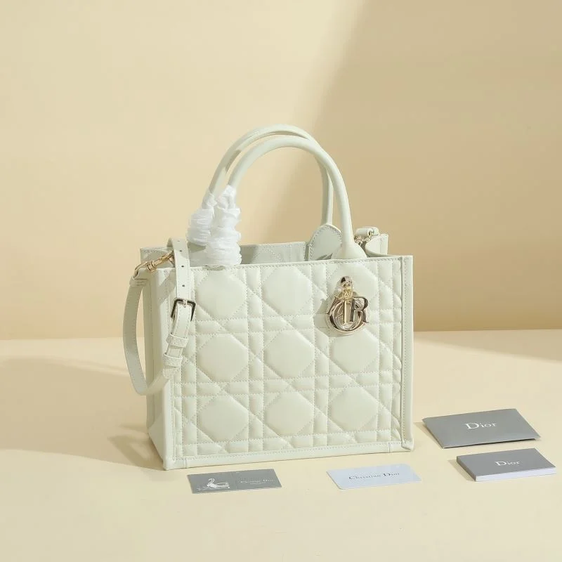 Christian Dior Shopping Bags Lightweight 46177