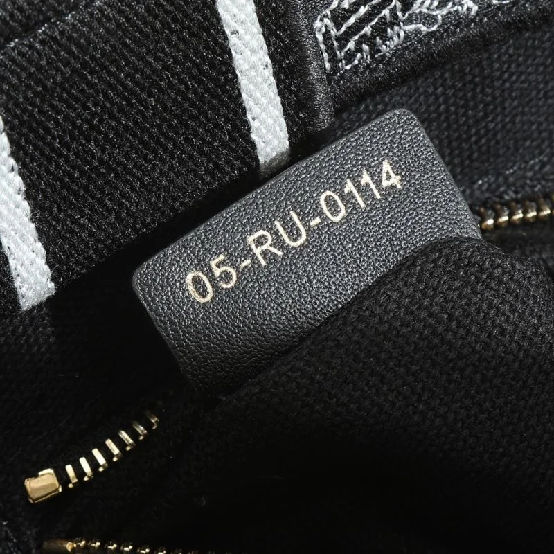 Christian Dior Shopping Bags Contemporary 46195