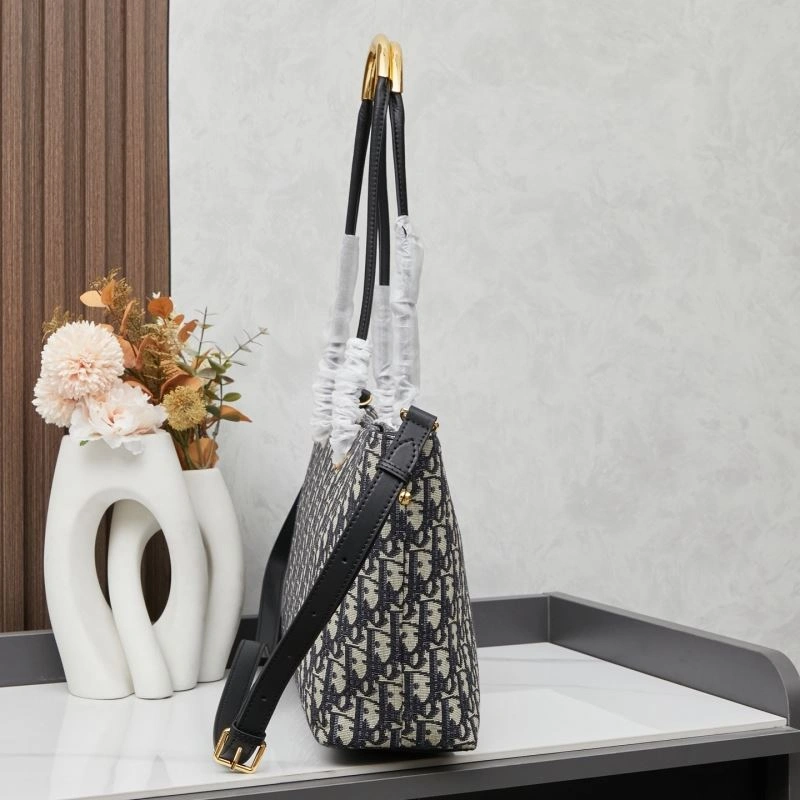 Christian Dior Shopping Bags ModernLook 86220