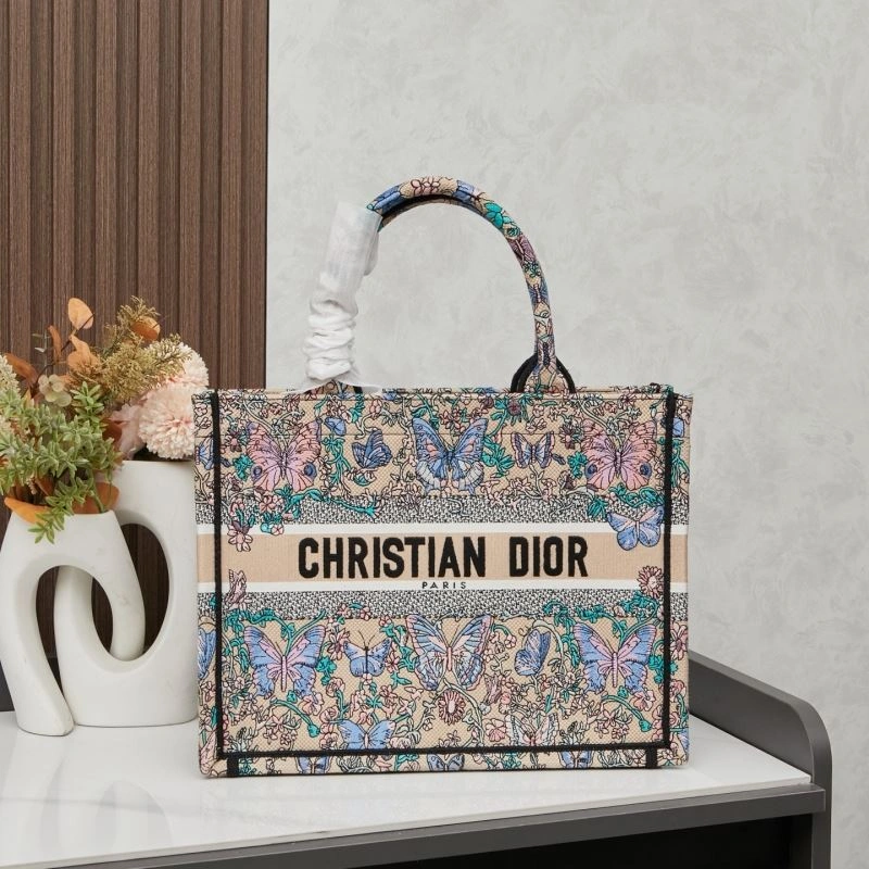 EyeCatching Christian Dior Shopping Bags 86190