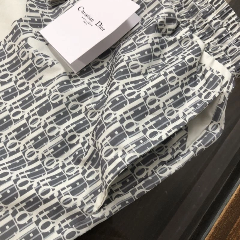 Sophisticated Christian Dior Short Pants 117727