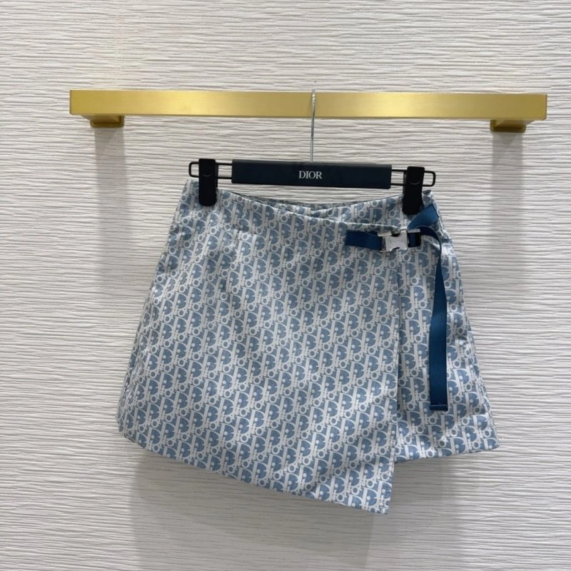 Sophisticated Christian Dior Short Pants 112836