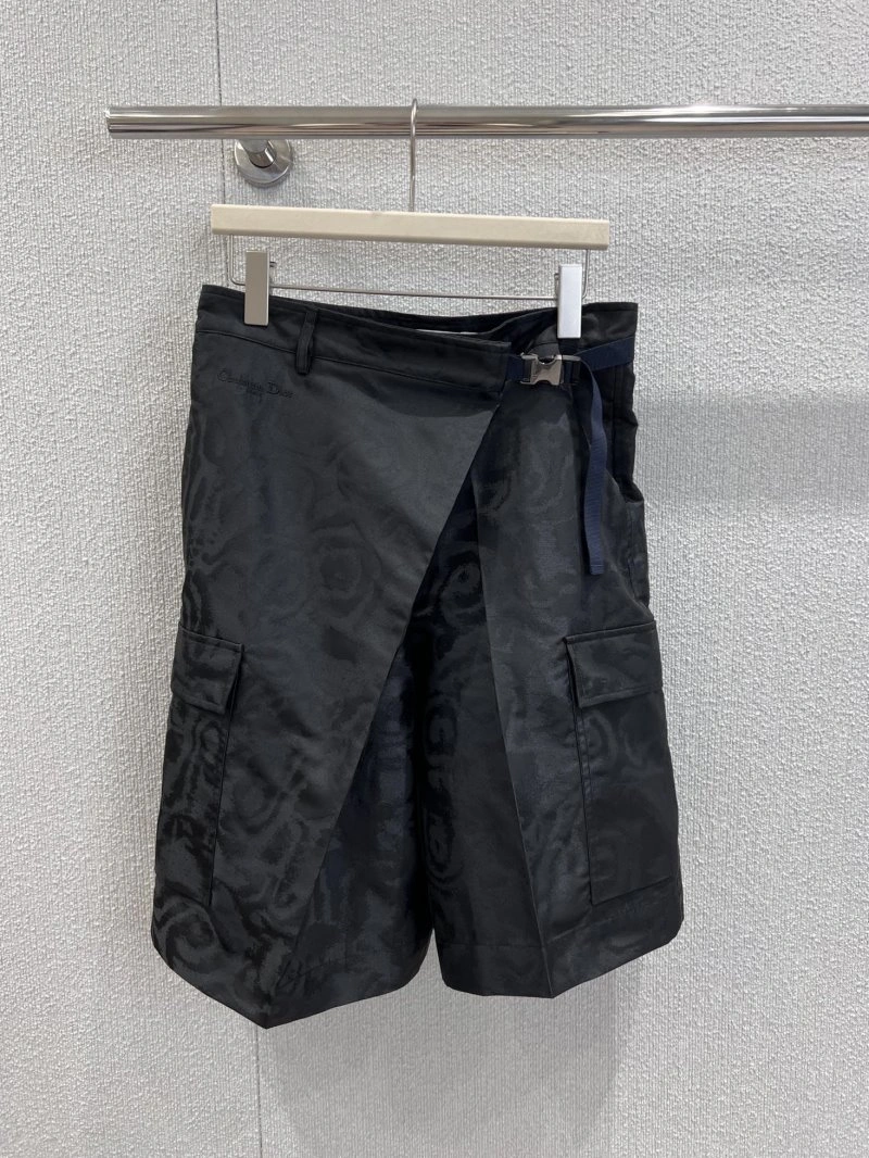 Effortless Christian Dior Short Pants 114302