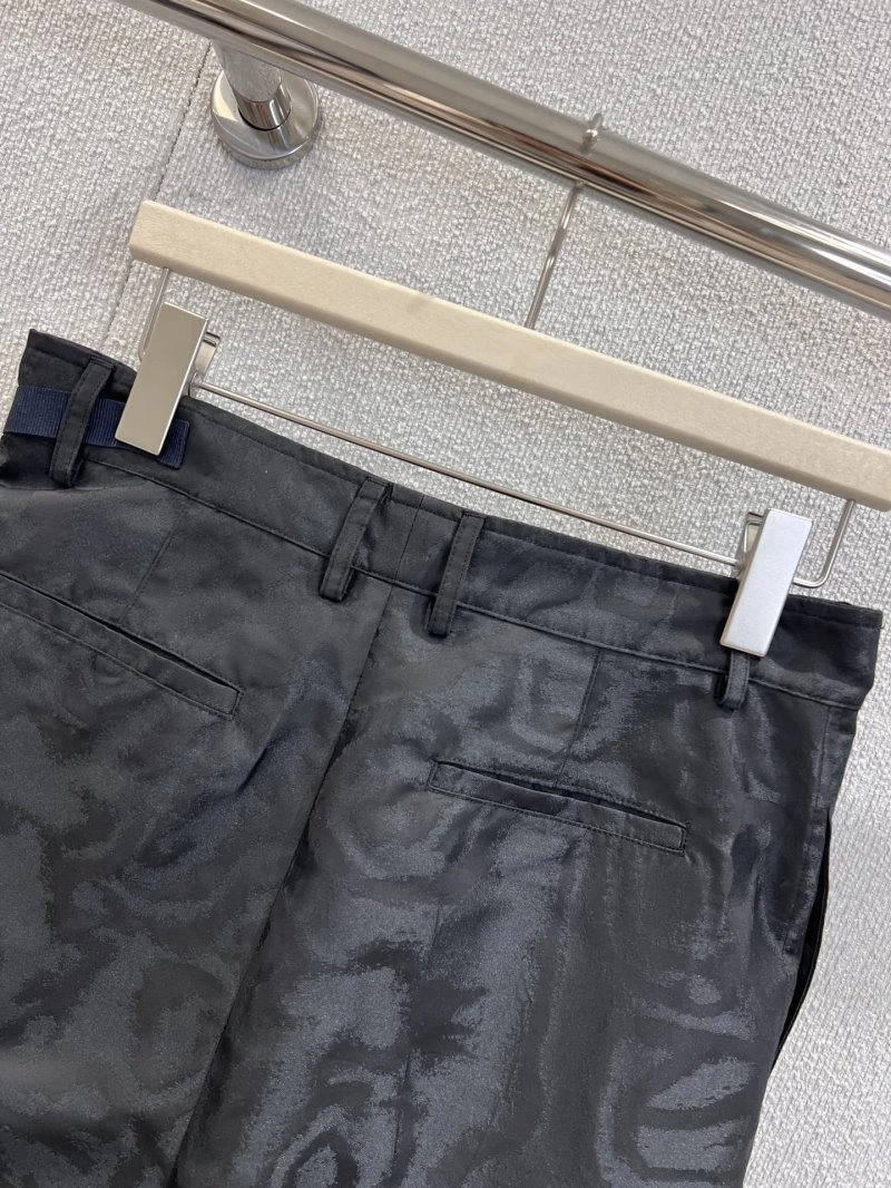 Effortless Christian Dior Short Pants 114302