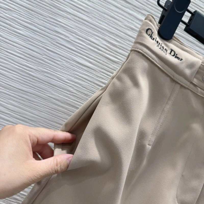 Christian Dior Short Pants Fashionable 114306