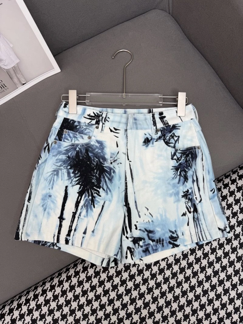 Cozy Christian Dior Short Pants 114285