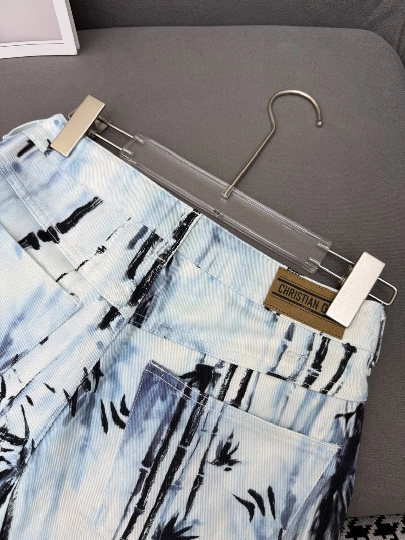 Cozy Christian Dior Short Pants 114285