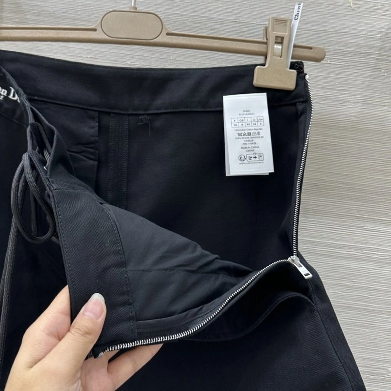 Christian Dior Short Pants Sustainable 114277