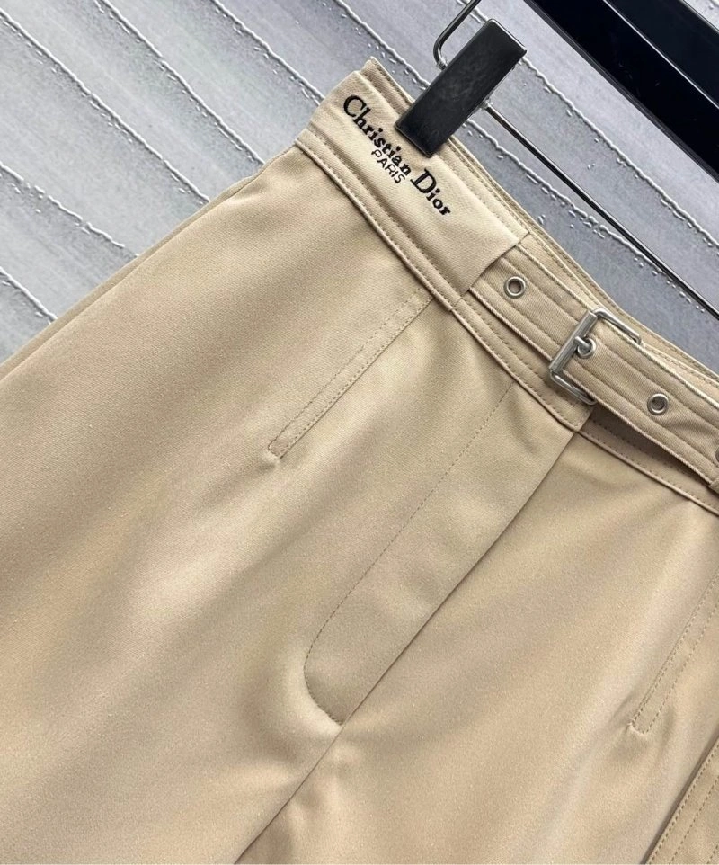 ModernLook Christian Dior Short Pants 112028