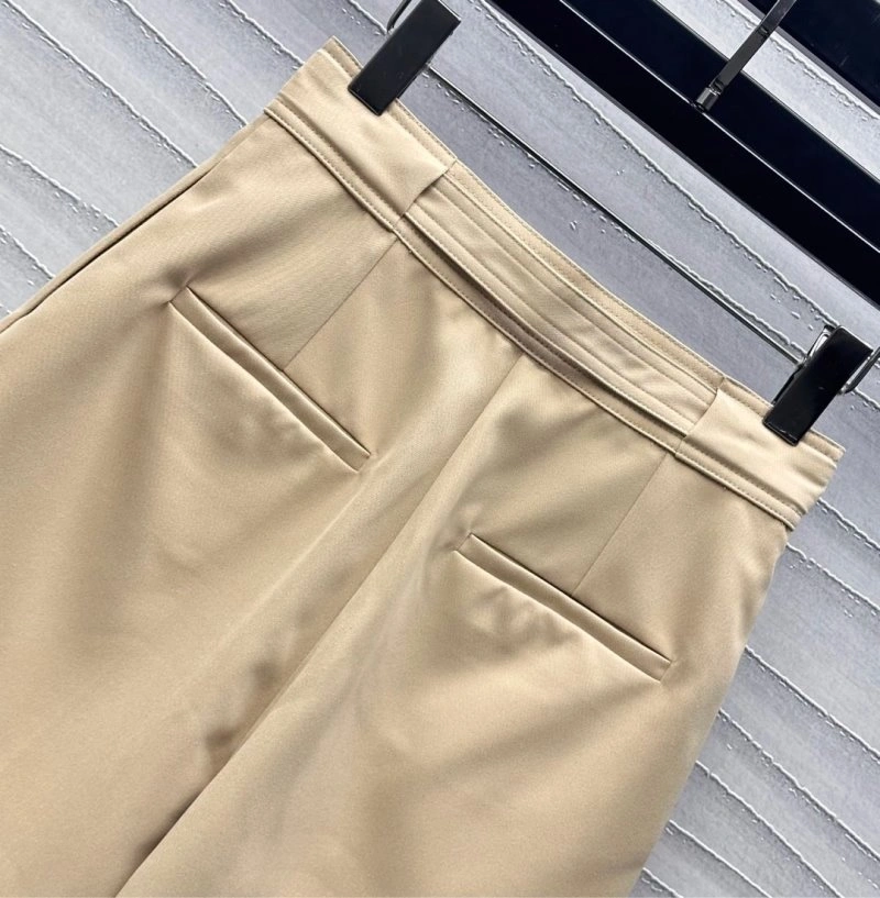 ModernLook Christian Dior Short Pants 112028
