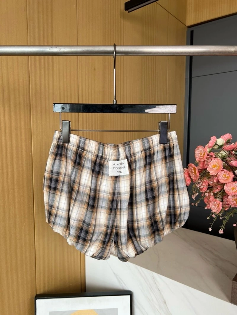 Christian Dior Short Pants Sophisticated 112044